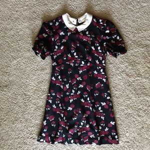 Dress with removable collar